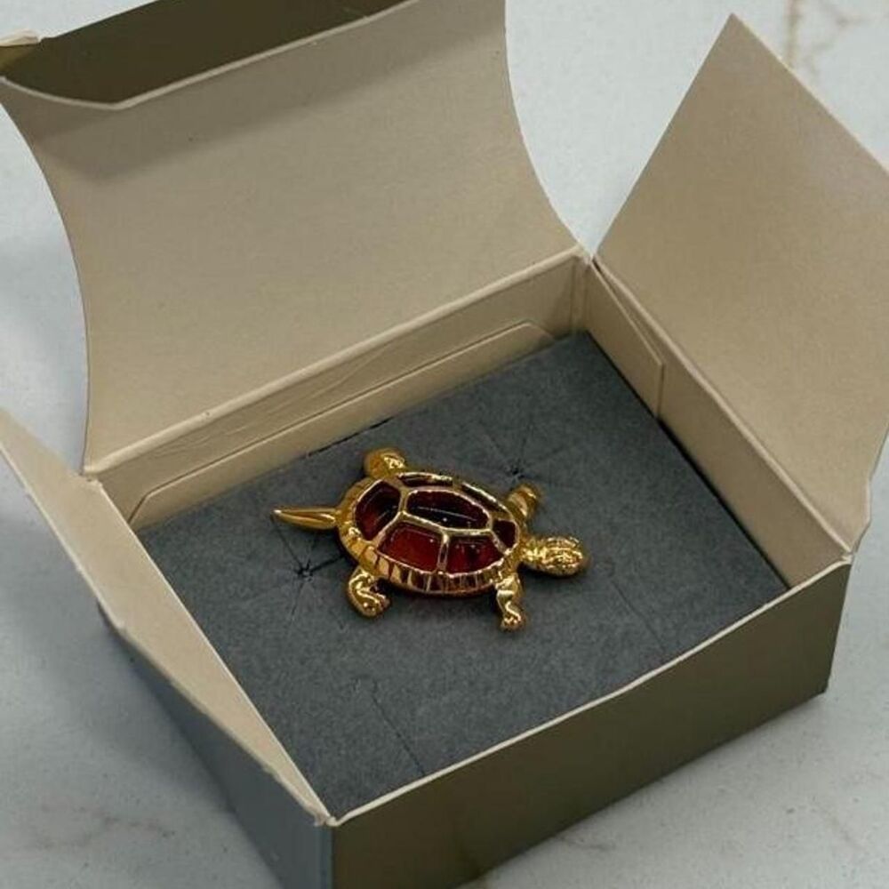 Avon Vintage 1997 Turtoise Style Tac Pin Vintage Turtle Pin Amber and Gold Color
